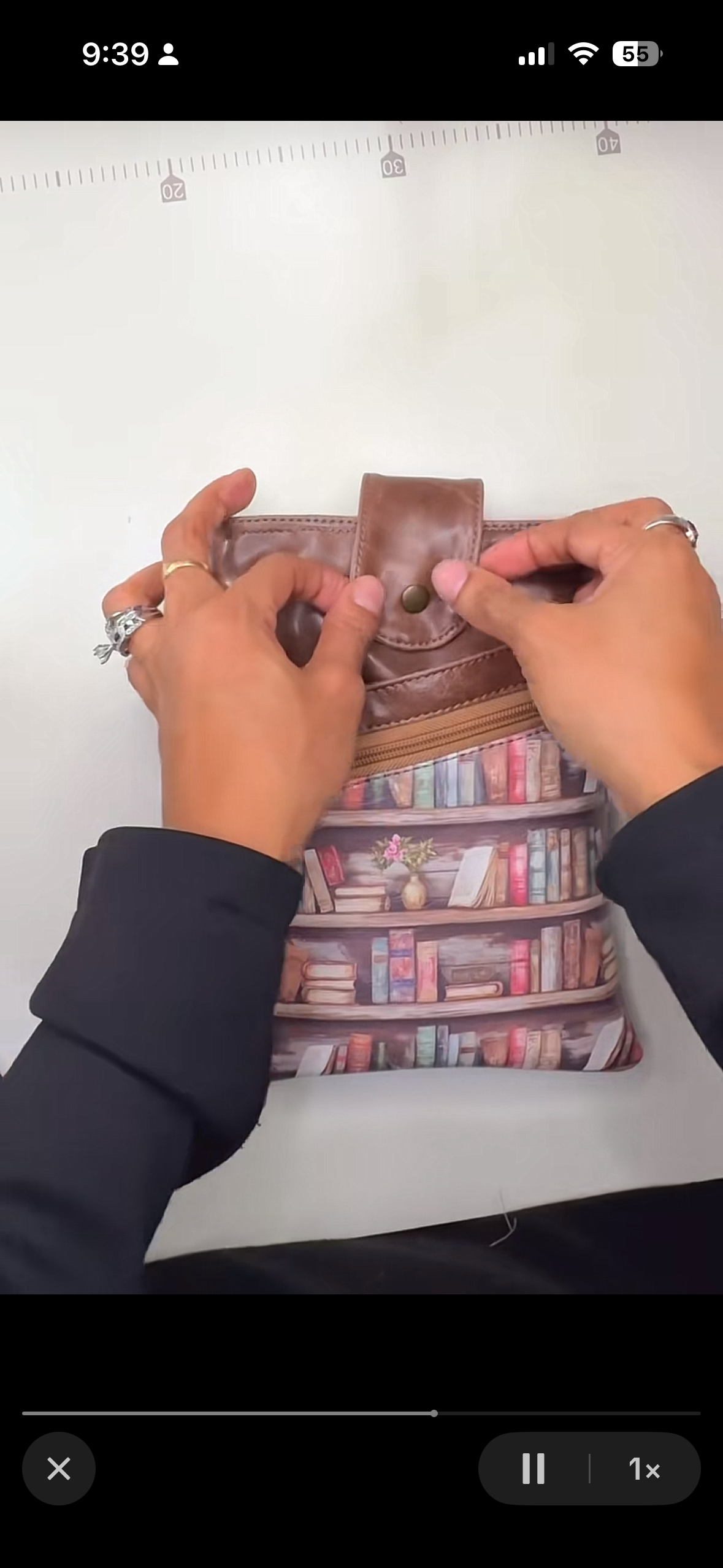 Clutchit-Book lovers Sleeve!